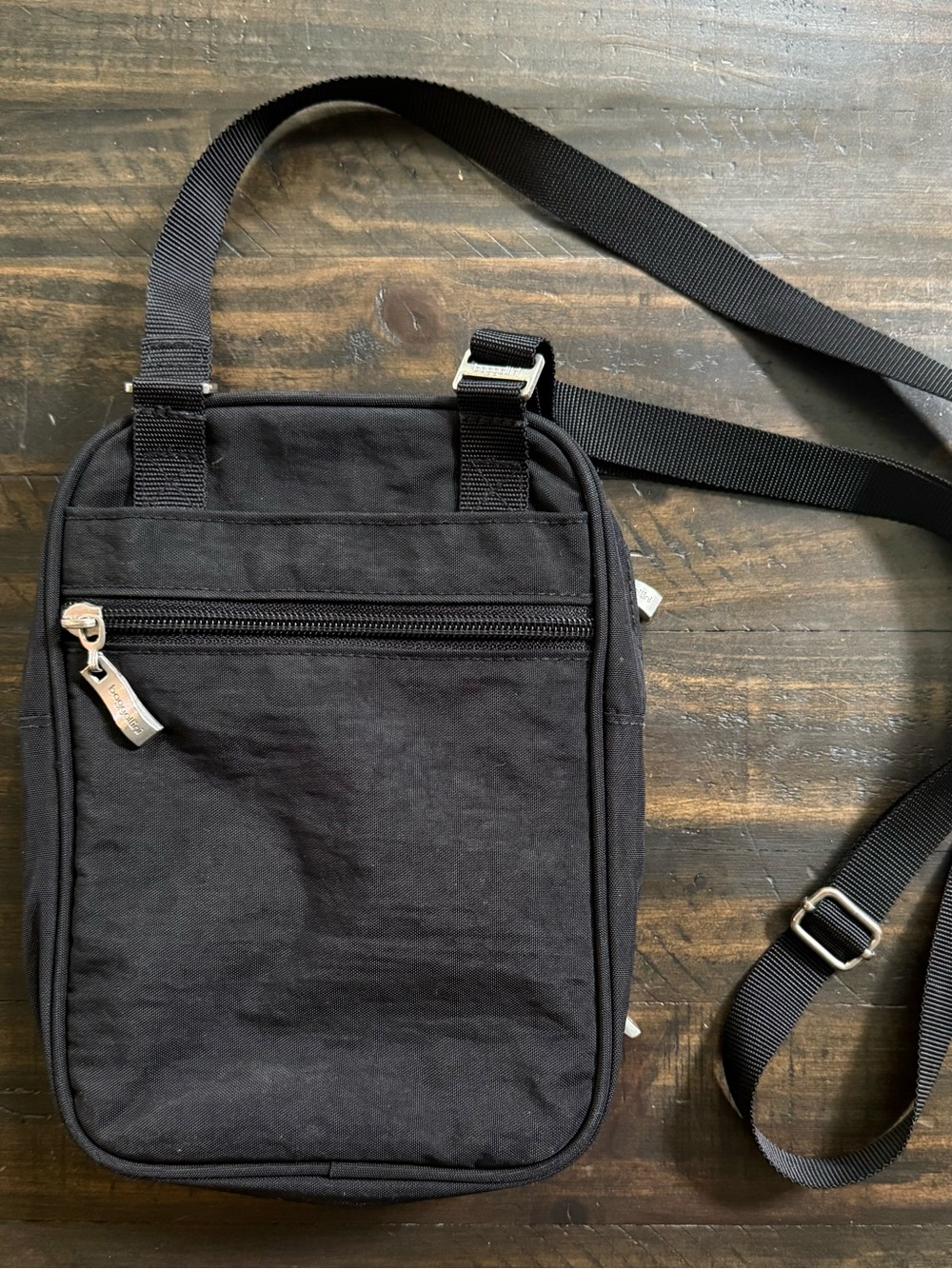 Baggallini Journey Crossbody Bag with RFID Black Nylon Great for Travel - Picture 2 of 6